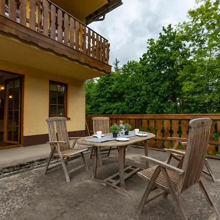 Vacationclub - Nadrzeczna 2b 4 *